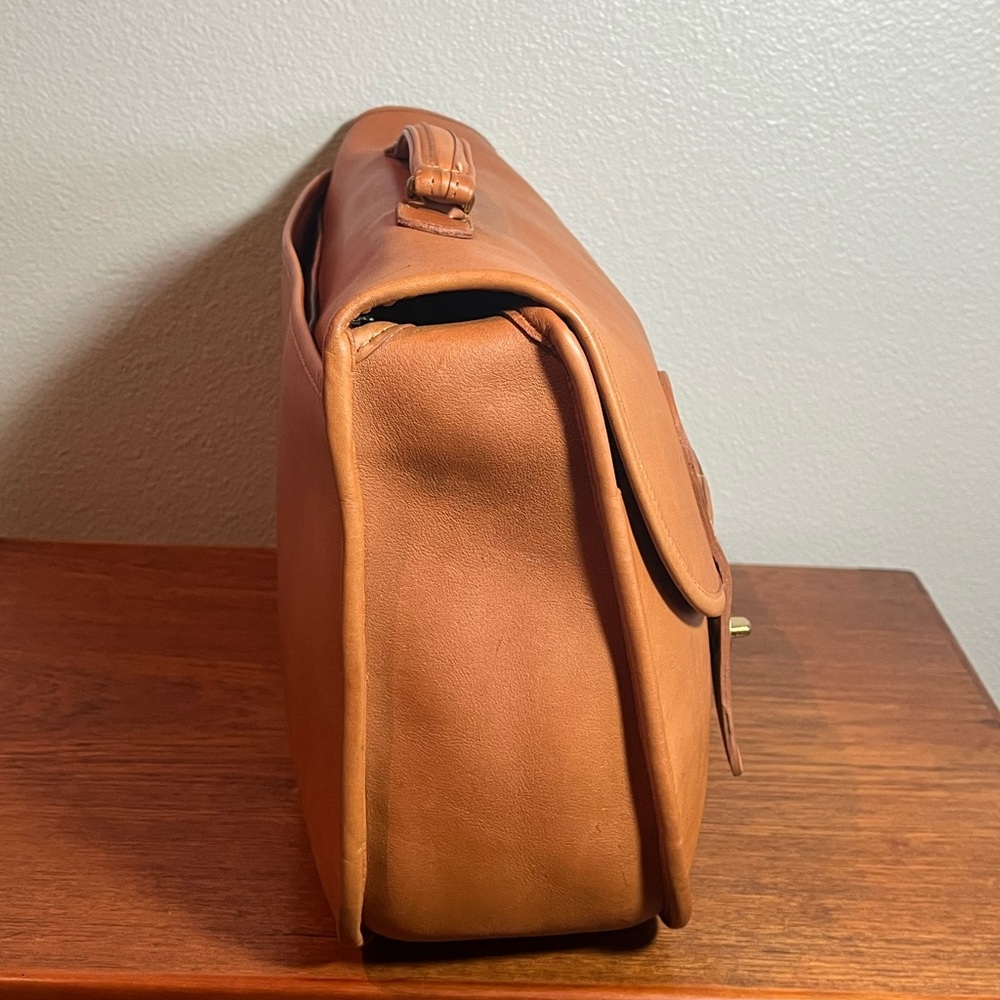 Vintage Coach Carrier Brief Bag in British Tan with Hang Tag - Style 9800 - Picture 4 of 16